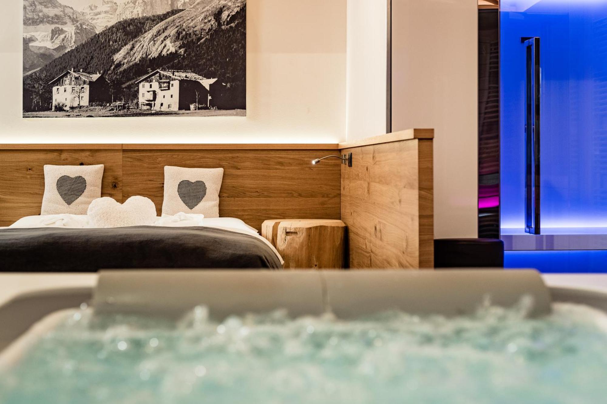 Vidor Resort Pozza di Fassa Esterno foto