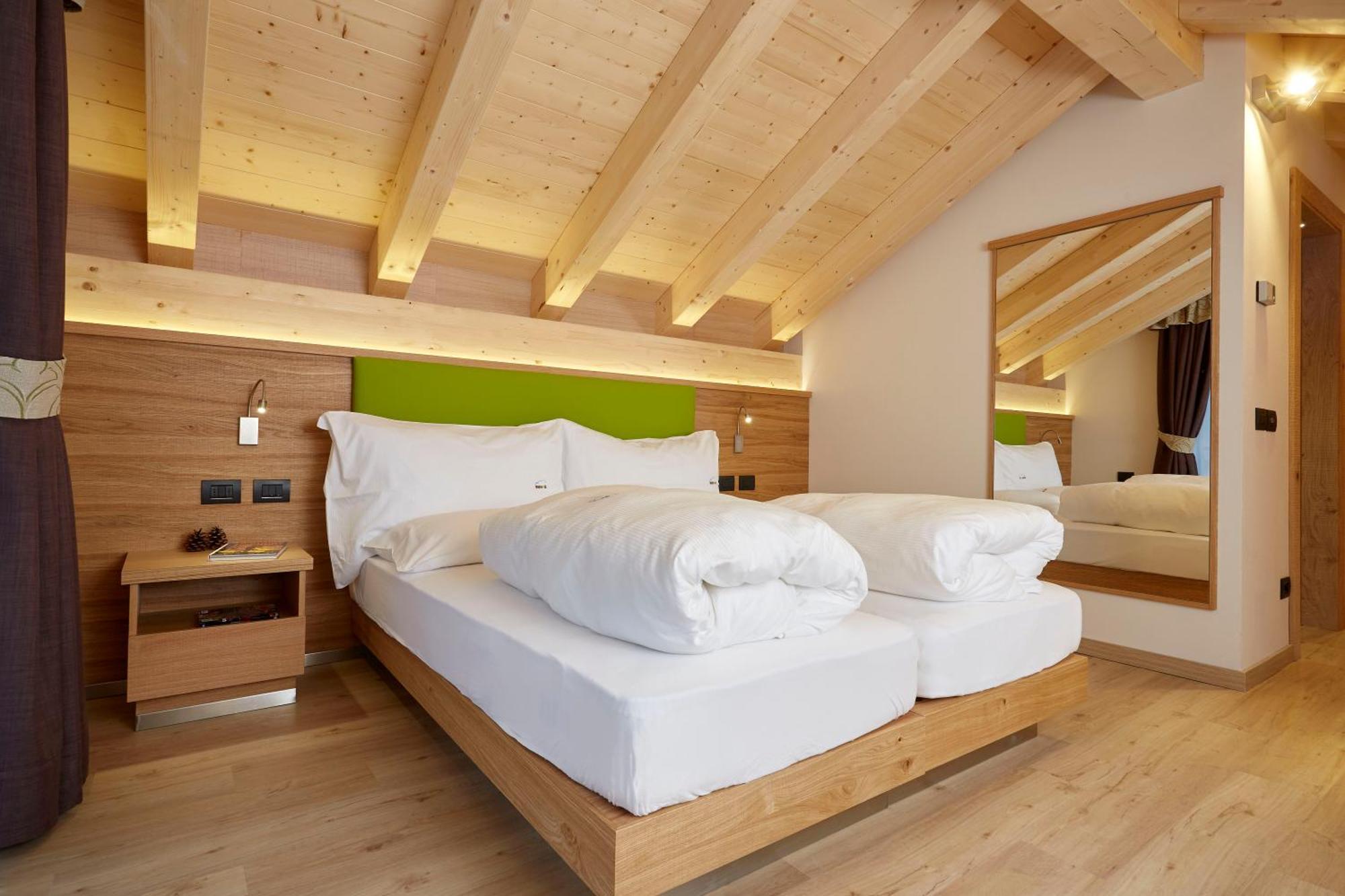 Vidor Resort Pozza di Fassa Esterno foto