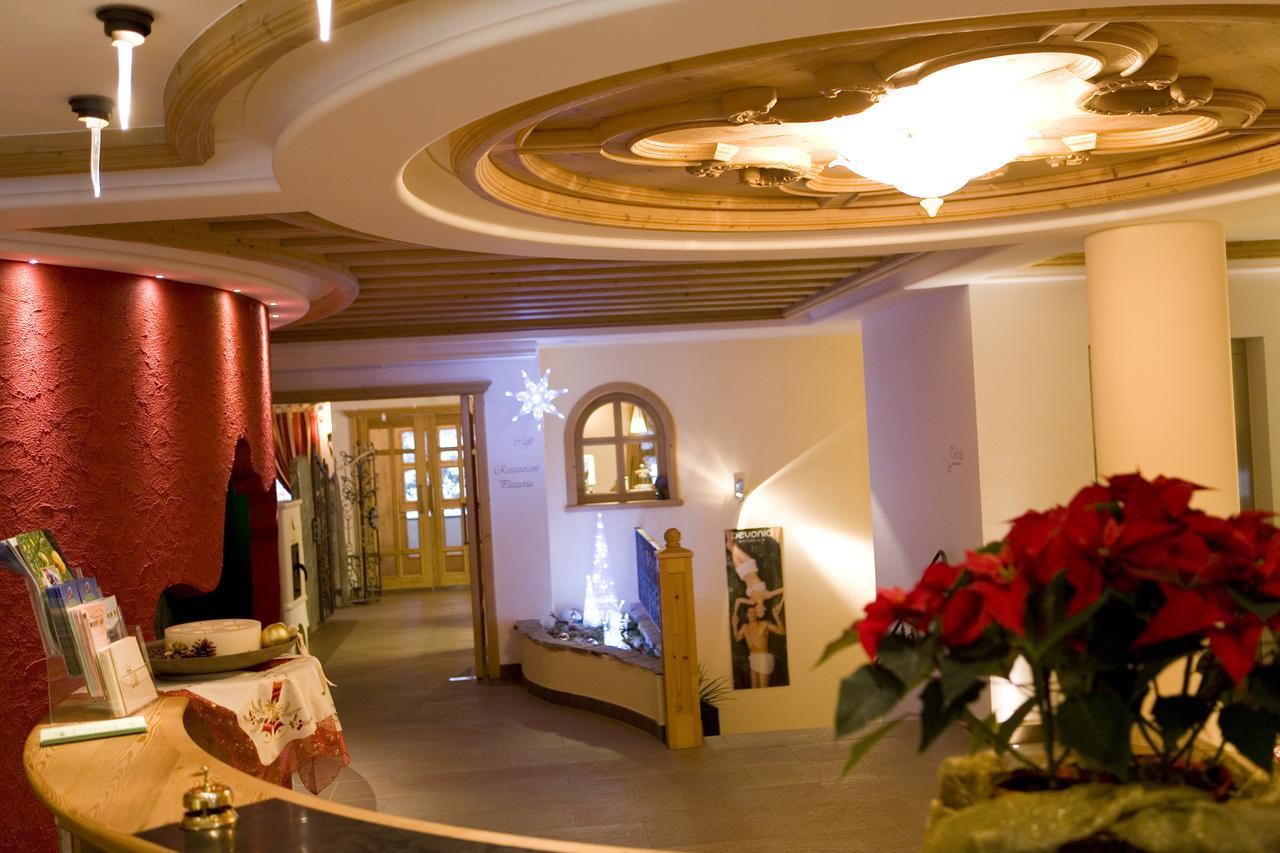 Vidor Resort Pozza di Fassa Esterno foto